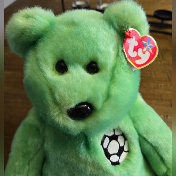 Beanie Buddy - Kicks - Picture 4 of 5